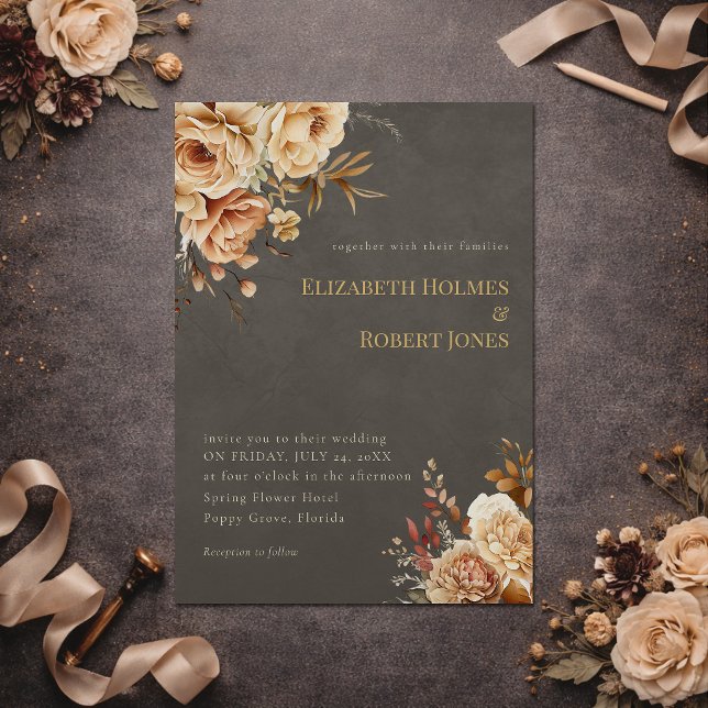 Invitación de Boda Floral Marrón Elegante (Elegant Taupe Floral Wedding Invitation on a dark table with flowers)