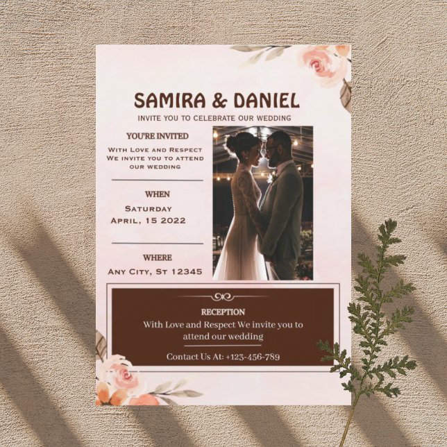 Invitación de boda floral marrón suave y rústica (Subido por el creador)