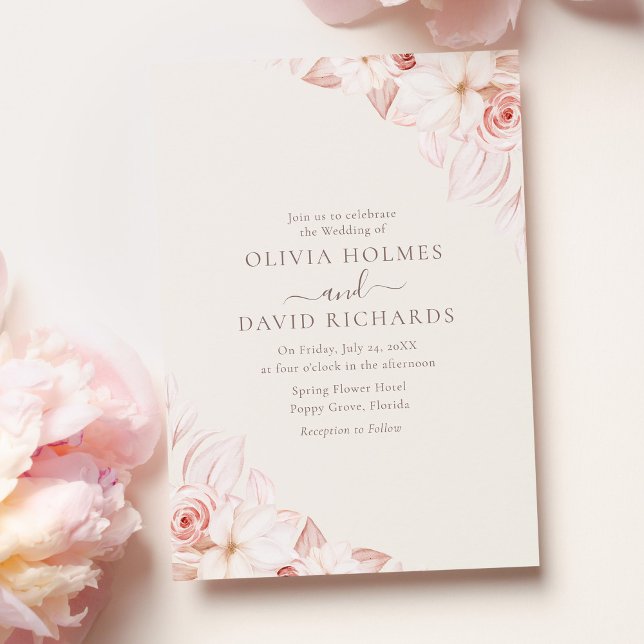 Invitación de Boda Floral Rosa Rosado Rubor (Romantic Beige and Pink Roses Wedding Invitation on pink table with pink roses.)
