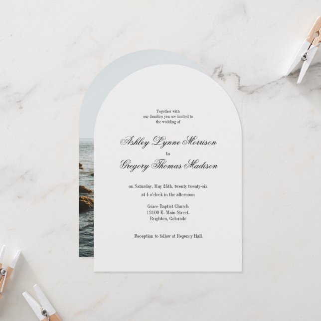 Invitación de boda gris con forma de arco fotográf (Anverso/Reverso In Situ)