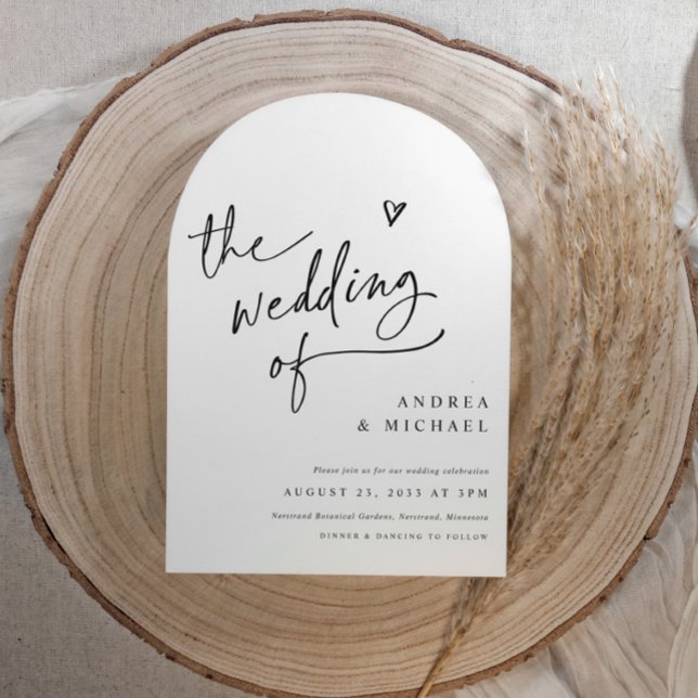 Invitación de boda moderna con código QR en forma  (Modern black and white arch wedding invitation with hand drawn heart and qr code details on the back)
