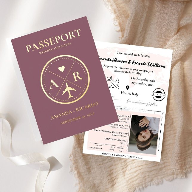 Invitación de boda Pasaporte Dorado y Mauve Oscuro (Subido por el creador)