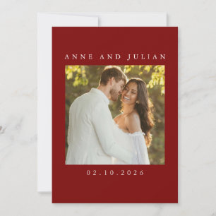 Invitación de boda roja minimalista con una foto
