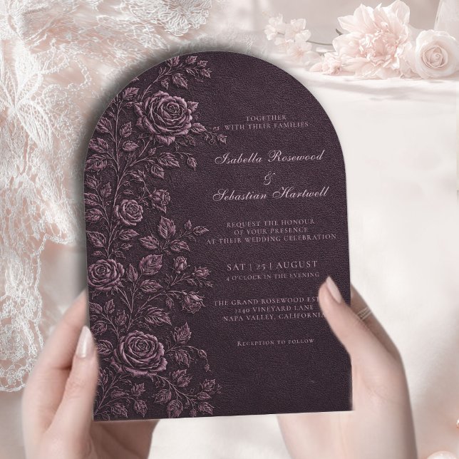 Invitación de Boda Rosa Grabada Ciruela Oscura   (Subido por el creador)