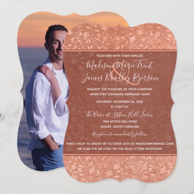 Invitación de Boda Terracota Floral, Corazones y E (Anverso / Reverso)