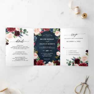 Invitación de boda trifold roja de Borgoña Marina