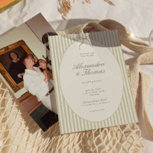 Invitación de boda verde con raya caprichosa