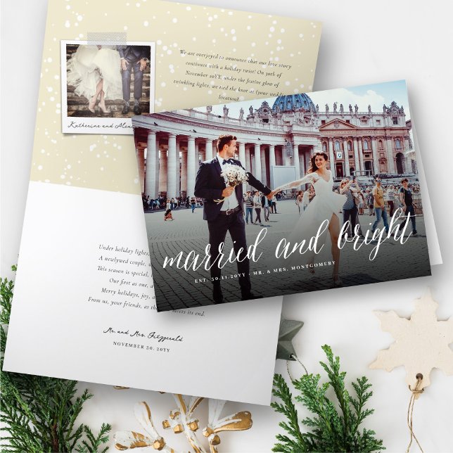 Invitación De Bodas De Vacaciones Casados Y Brilla (Married And Bright Trendy Script Holiday Wedding Announcement Folded Card @ fat_fa_tin)