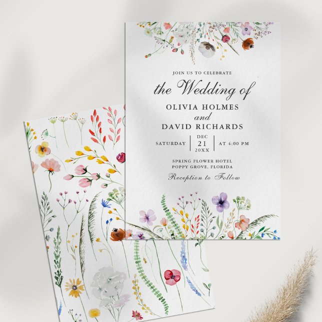 Invitación de Boho Watercolor Flor silvestre Meado (Boho Watercolor Wildflower Meadow Wedding Invite on a white table.)
