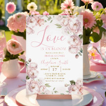 Invitación de brunch de novias con flores rosadas