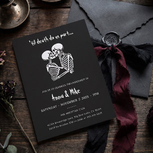 Invitación de compromiso de Halloween con esquelet