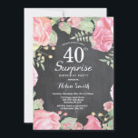 Invitación de cumpleaños 40 sorpresa floral botáni<br><div class="desc">Invitación de cumpleaños 40 sorpresa floral botánica. Invitación de cumpleaños con peonías rosadas florales para mujeres. Flor floral acuarela. Elegantes flores de rosa y peonía rosadas. Cumpleaños adulto. Fondo de pizarra. Blanco y negro. 13 15 16 18 20 21 30 40 50 60 70 80 90 100, cualquier edad. Para...</div>