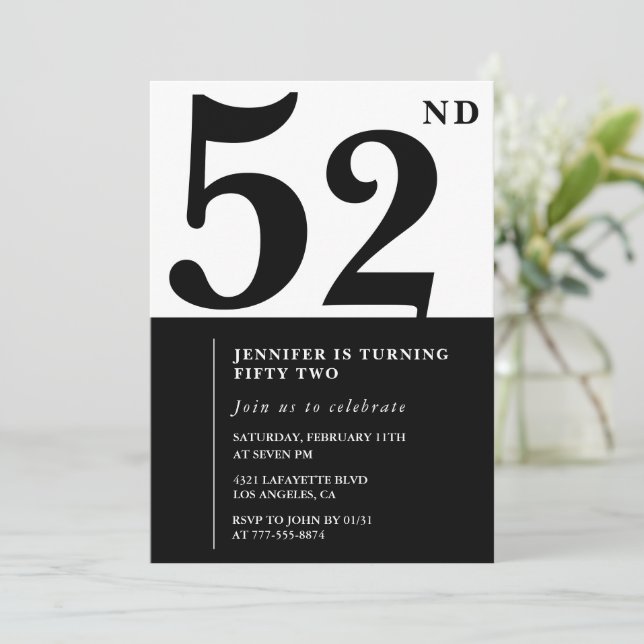 Invitación de cumpleaños 52 elegante mujer Negro (Anverso de pie)