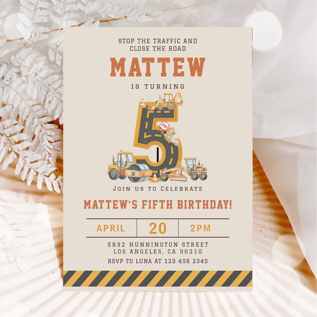 Invitación de cumpleaños 5 de vehículos de constru (Subido por el creador)