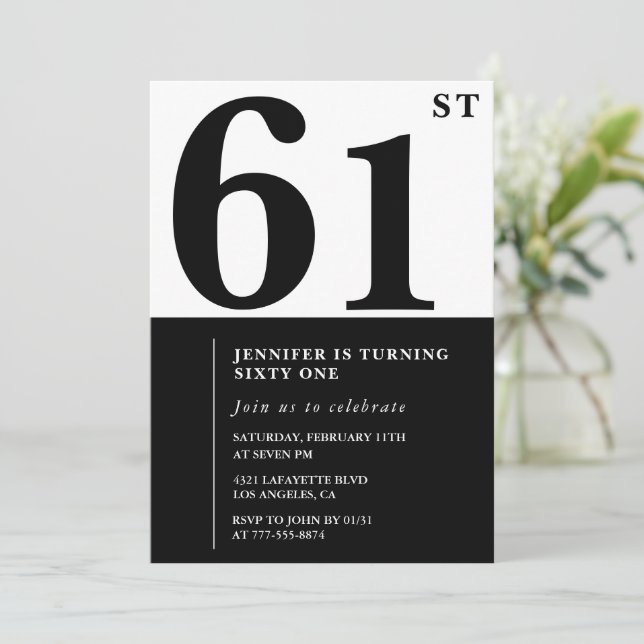 Invitación de cumpleaños 61 elegante mujer Negro (Anverso de pie)