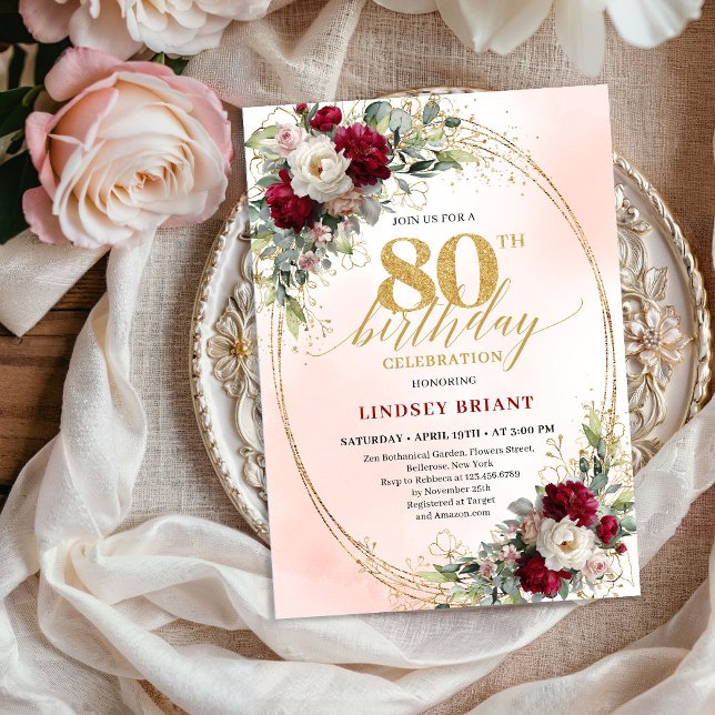 Invitación de cumpleaños 80 Chic Burgundy Blush Fl (Chic Burgundy Blush Flowers 80th Birthday Invite)