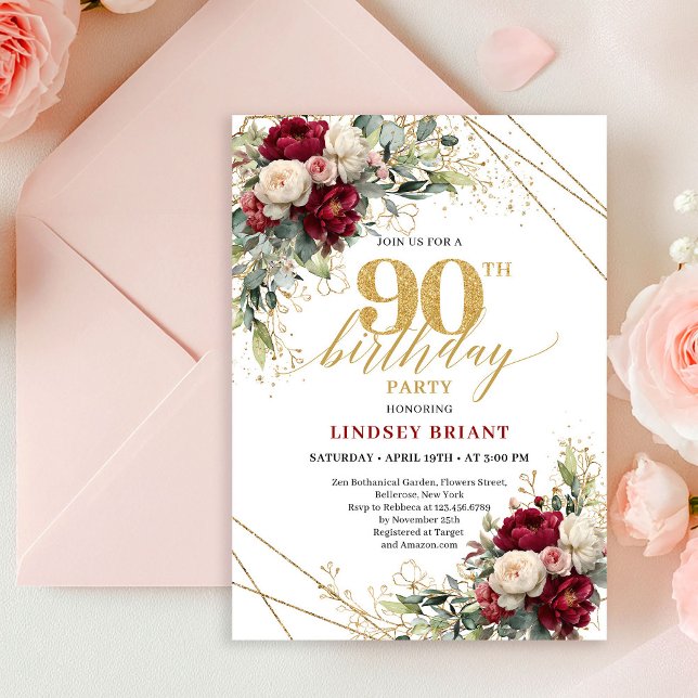 Invitación de cumpleaños 90 Chic Granate Blanco Ro (Chic Maroon White Gold Roses 90th Birthday Invite Card

)