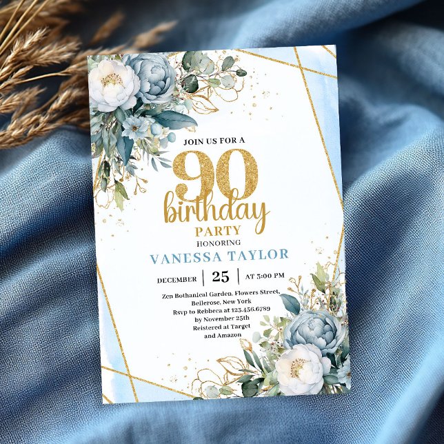 Invitación de cumpleaños 90 con marco dorado y flo (Modern Blue Floral Gold Frame 90th Birthday Invite)