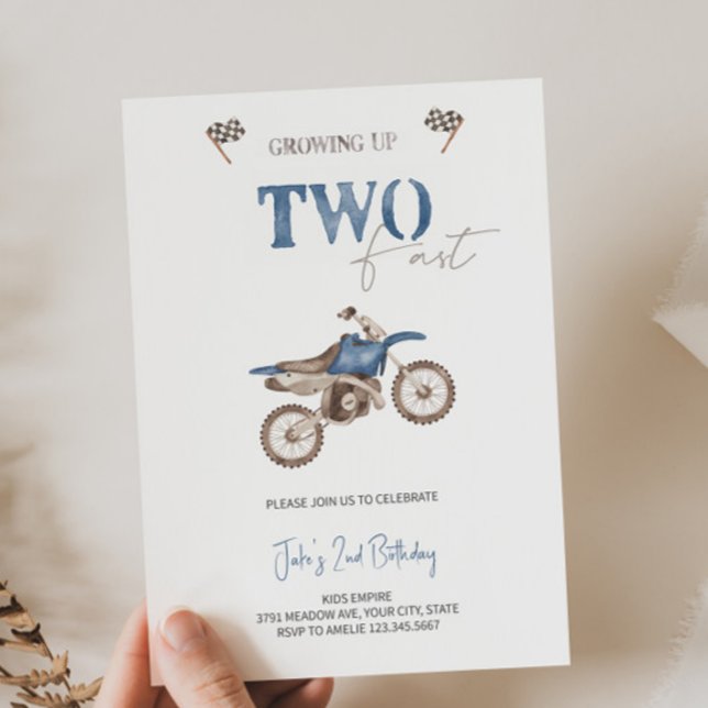 Invitación de cumpleaños a dos ciclistas de sucied (Subido por el creador)