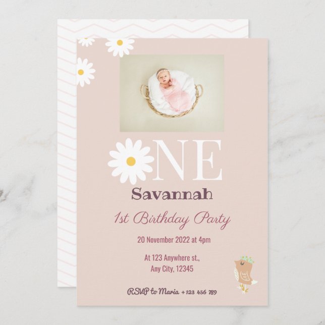 Invitación de cumpleaños a los Daisies rosados Pas (Anverso / Reverso)