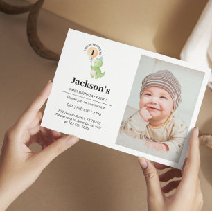 Invitación de cumpleaños a los dinosaurios de Cute