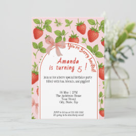 Invitación de cumpleaños a los niños dulces de fre
