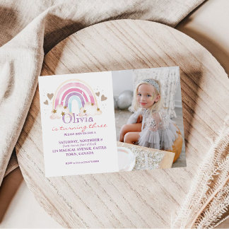 Invitación de cumpleaños a niños arco iris con fot