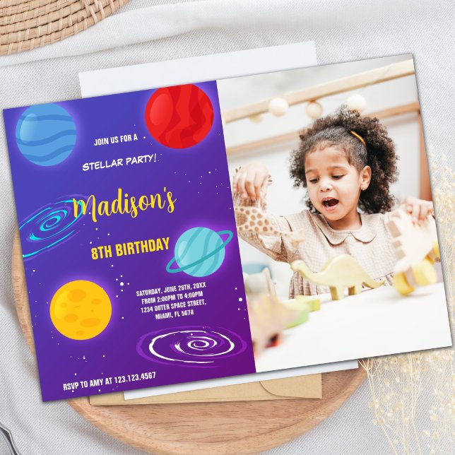 Invitación de cumpleaños al espacio ultraterrestre (Purple Outer Space Birthday Invitations with photo)