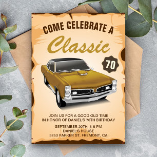 Invitación de cumpleaños clásica de coche dorado v