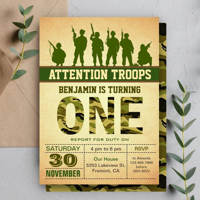 Invitación de cumpleaños con camuflaje verde (Subido por el creador)