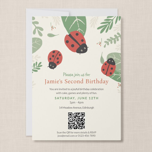 Invitación de cumpleaños con código QR para niños  (Ladybird Meadow - 5x7" Invitation with QR Code)