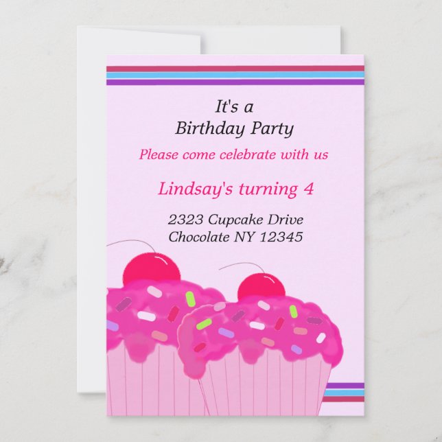 Invitación de cumpleaños con cupcakes rosados (Anverso)