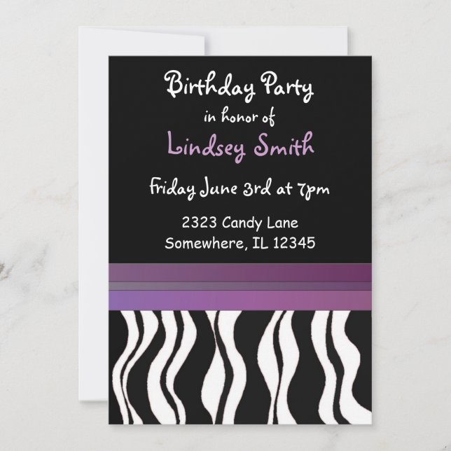 Invitación de cumpleaños con estampado de cebra pú (Anverso)
