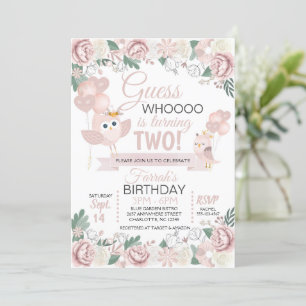 Invitación de cumpleaños con flores de búho rosa