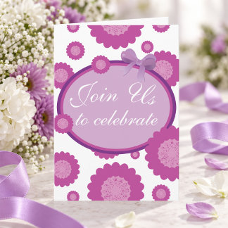Invitación de cumpleaños con flores rosas dibujada