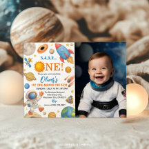 Invitación de cumpleaños con foto de astronauta en