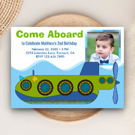 Invitación de cumpleaños con foto de niño y submar