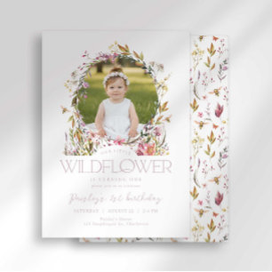Invitación de cumpleaños con foto de Nuestra Peque