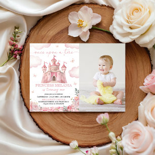 Invitación de cumpleaños con foto del castillo de