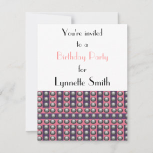Invitación de cumpleaños con puntos grises, rosado