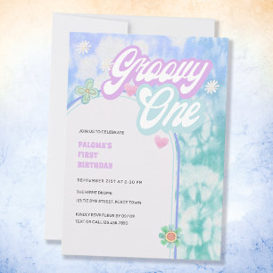 Invitación de cumpleaños con Tie Dye pastel Groovy