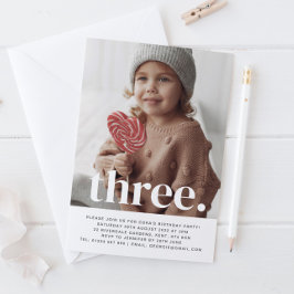 Invitación de cumpleaños con tres fotos