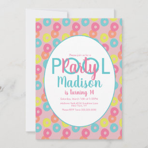 Invitación de cumpleaños de anillos coloridos para