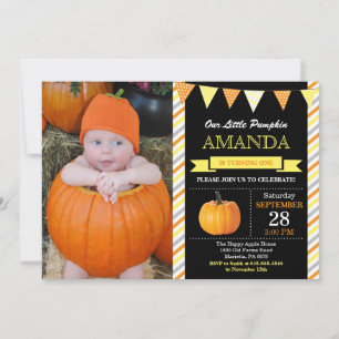 Invitación de cumpleaños de calabaza naranja y ama