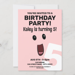 Invitación de cumpleaños de cara emocionada