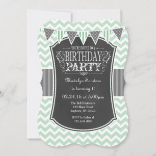 Invitación de cumpleaños de Chalkboard Chevron Gre