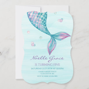 Invitación de cumpleaños de cola de sirena bajo el