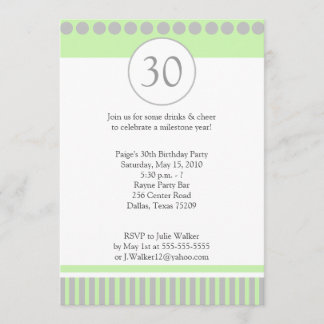 Invitación de cumpleaños de color verde y plateado