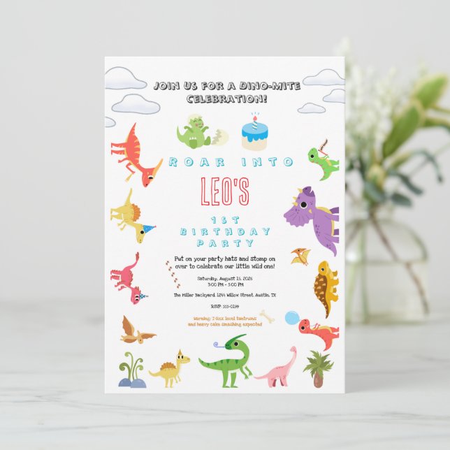Invitación de cumpleaños de dinosaurio / niño lind (Anverso de pie)
