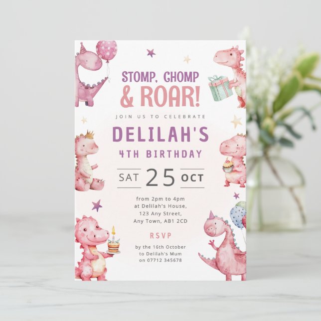 Invitación de cumpleaños de dinosaurio rosa para n (Anverso de pie)